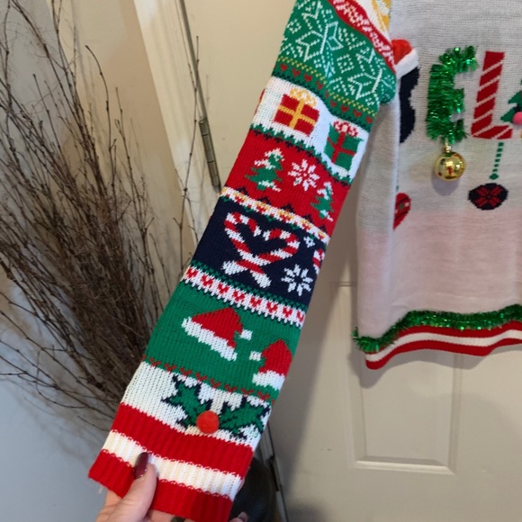 UGLY Christmas sweater! Believe - Picture 3 of 6